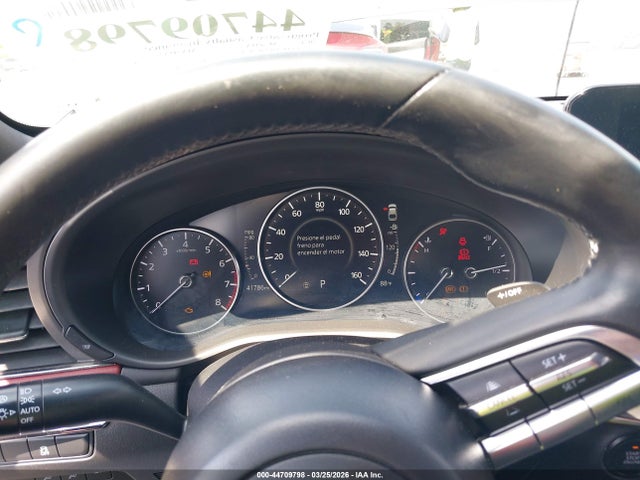 44709798 :رقم المزاد ، JM1BPAML3M1311226 vin ، 2021 Mazda Mazda3 Premium مزاد بيع