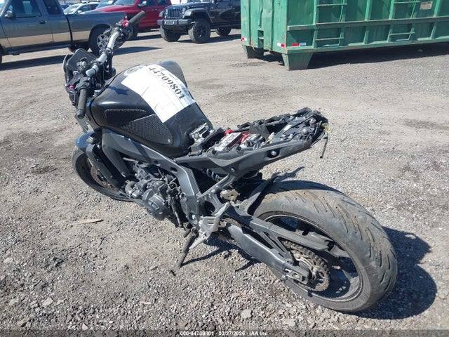 Yamaha MT09 2023 JYARN71E7PA003487 Image 3