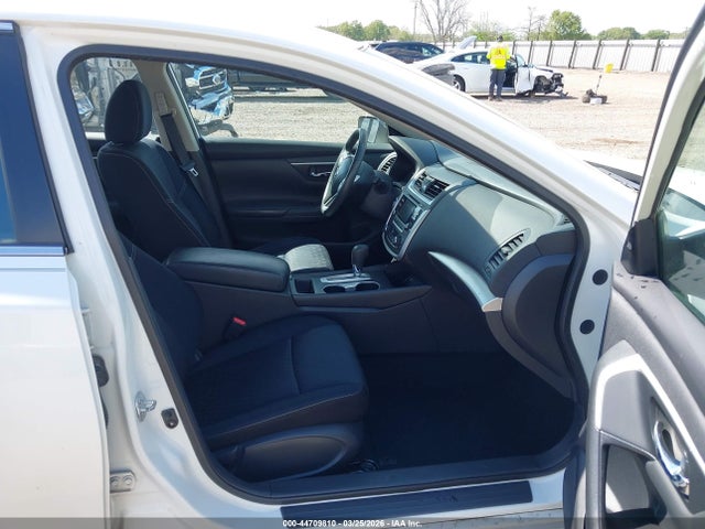 2017 NISSAN ALTIMA 1N4AL3AP2HC209930 Photo 4