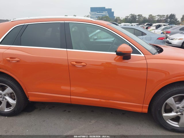 2020 Audi Q3 Premium 45 Tfsi Quattro Tiptronic მანქანა იყიდება აუქციონზე, vin: WA1AECF35L1028443, აუქციონის ნომერი: 44709812