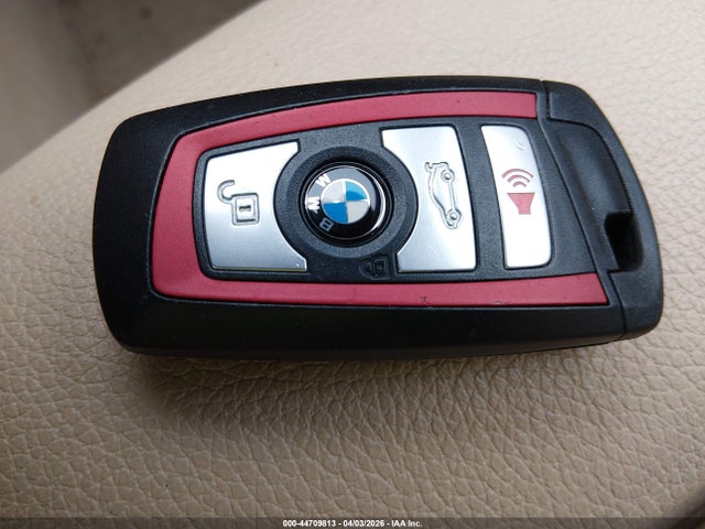 2016 Bmw 328i Xdrive მანქანა იყიდება აუქციონზე, vin: WBA8E3C51GK503657, აუქციონის ნომერი: 44709813