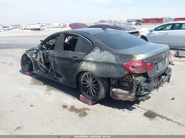 2015 Bmw 528i Xdrive მანქანა იყიდება აუქციონზე, vin: WBA5A7C52FD626392, აუქციონის ნომერი: 44709852