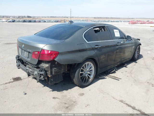 2015 Bmw 528i Xdrive მანქანა იყიდება აუქციონზე, vin: WBA5A7C52FD626392, აუქციონის ნომერი: 44709852