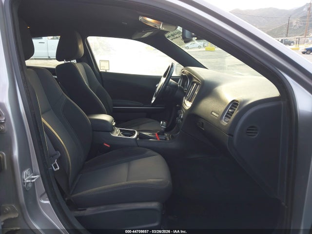 2C3CDXHG7JH114509 Dodge Charger Sxt Plus Rwd