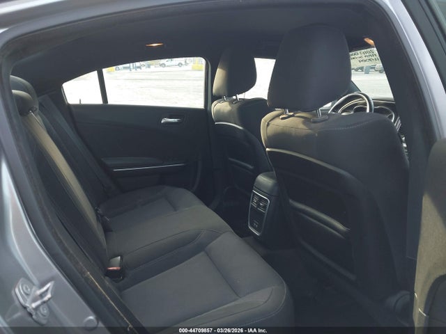 2C3CDXHG7JH114509 Dodge Charger Sxt Plus Rwd