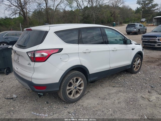 1FMCU0GD9HUD16734 Ford ESCAPE SE