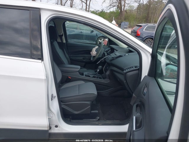 1FMCU0GD9HUD16734 Ford ESCAPE SE