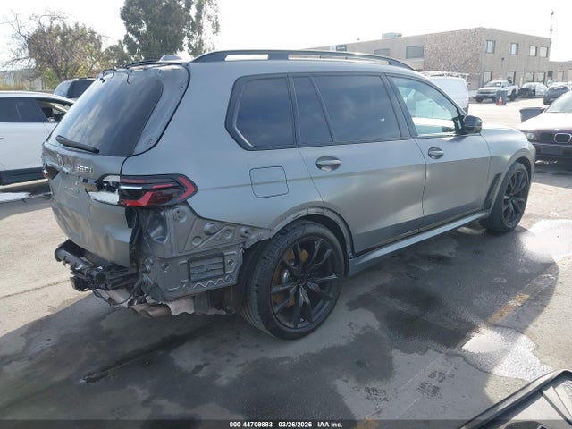 2023 BMW X7 5UX33EM00P9P73325 Photo 3