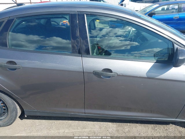 Ford FOCUS S 2014 1FADP3E29EL282188 Image 12