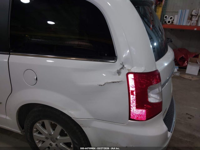 Продажа на аукционе авто 2014 Chrysler Town & Country Touring, vin: 2C4RC1BG1ER159797, номер лота: 44709904