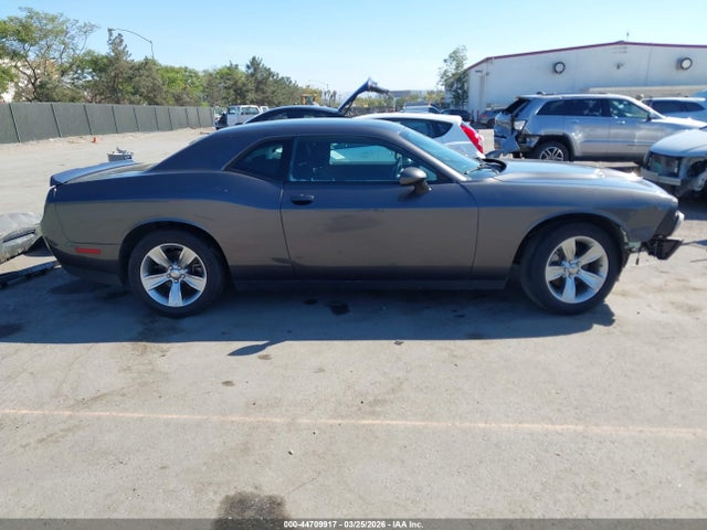 Продажа на аукционе авто 2021 Dodge Challenger Sxt, vin: 2C3CDZAG3MH626973, номер лота: 44709917