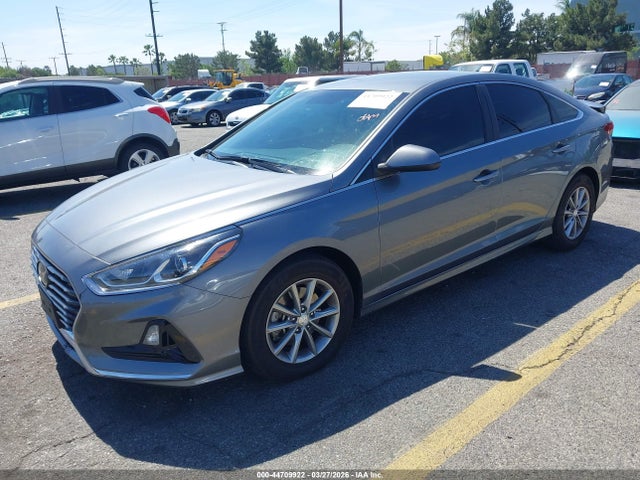 Hyundai SONATA SE 2019 5NPE24AF7KH749197 Image 2