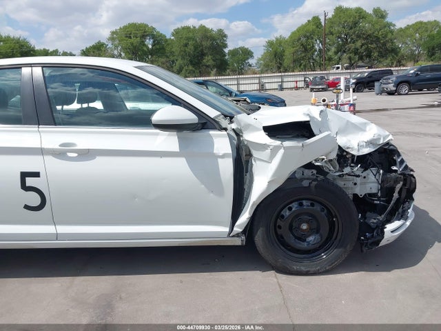 44709930 :رقم المزاد ، 3VWC57BU6MM098474 vin ، 2021 Volkswagen Jetta 1.4t R-line/1.4t S/1.4t Se مزاد بيع