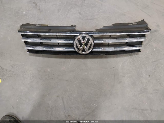 3VV2B7AXXMM062629 Volkswagen Tiguan 2.0t Se/2.0t Se R-line Black/2.0t Sel