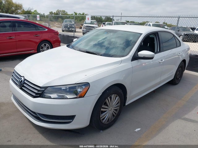 Продажа на аукционе авто 2015 Volkswagen Passat 1.8t S, vin: 1VWAS7A33FC009151, номер лота: 44709992