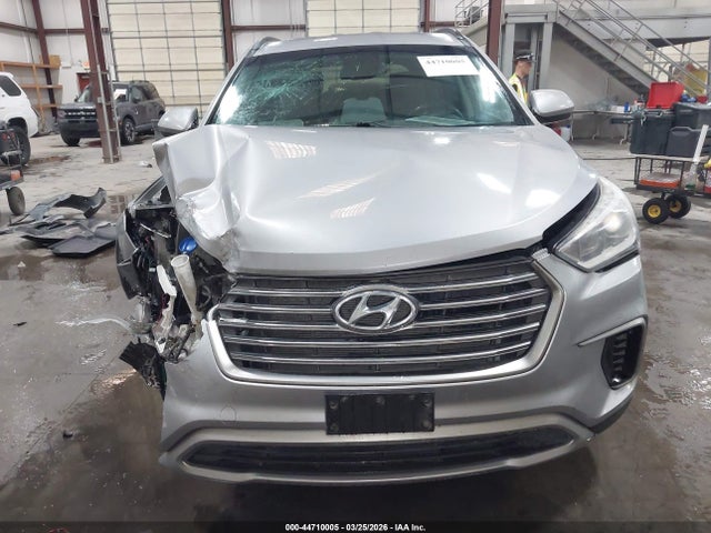 KM8SM4HF2HU253026 Hyundai Santa Fe Se
