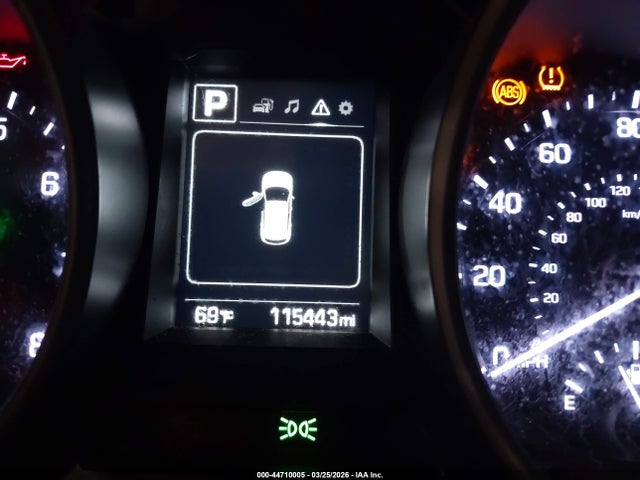 KM8SM4HF2HU253026 Hyundai Santa Fe Se