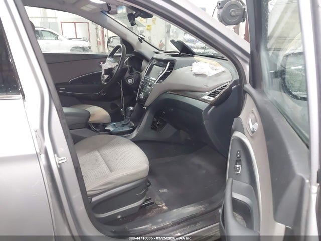 KM8SM4HF2HU253026 Hyundai Santa Fe Se