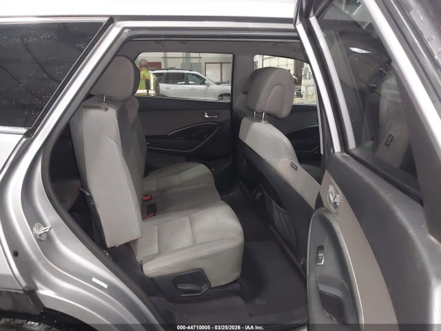KM8SM4HF2HU253026 Hyundai Santa Fe Se