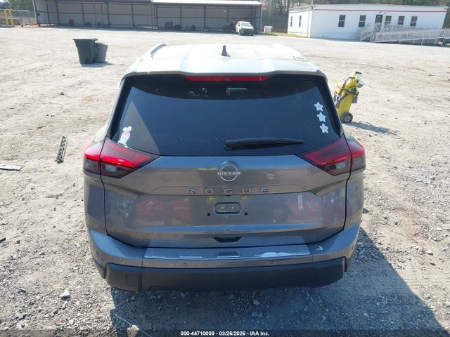 JN8BT3BA6SW012181 Nissan Rogue Sv Fwd