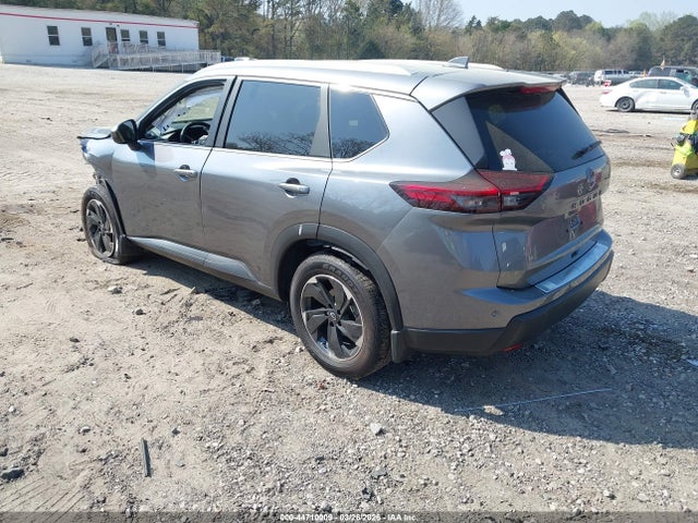 JN8BT3BA6SW012181 Nissan Rogue Sv Fwd