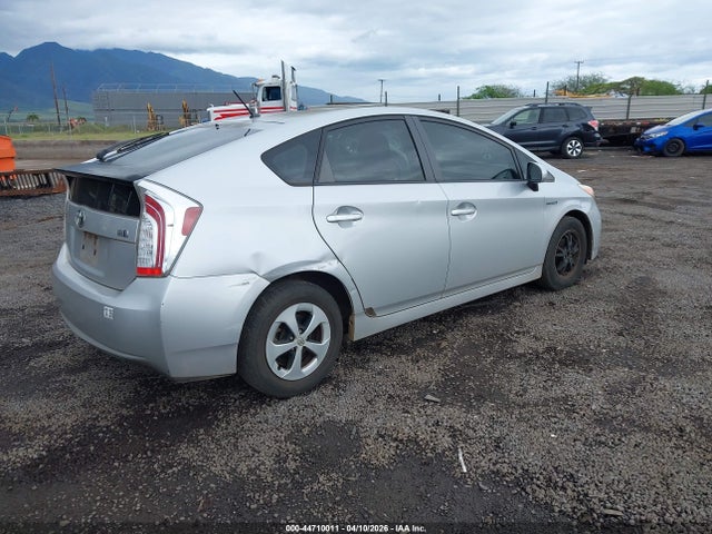 2015 TOYOTA PRIUS JTDKN3DU7F1884594 Photo 3
