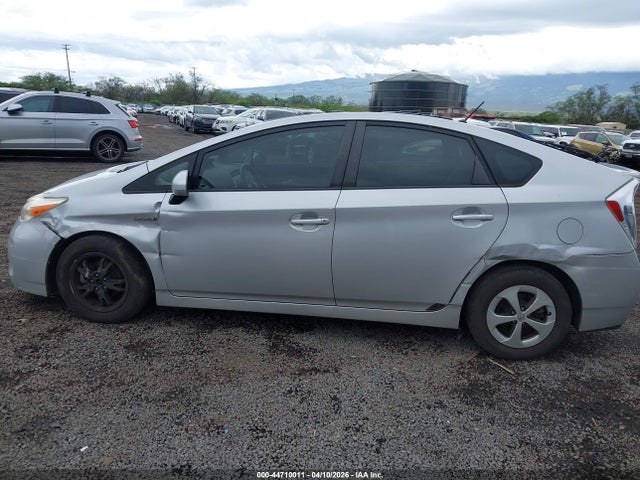 2015 TOYOTA PRIUS JTDKN3DU7F1884594 Photo 5