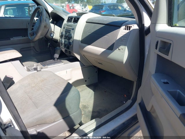 2009 FORD ESCAPE 1FMCU93G99KC49389 Photo 4