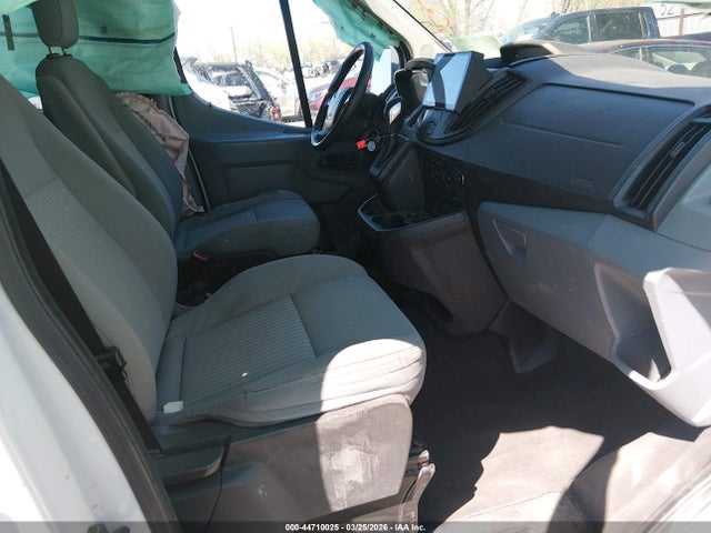 1FBZX2ZM4FKB26335 Ford Transit-350 Xlt