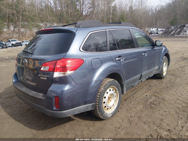2013 Subaru Outback 2.5i Premium მანქანა იყიდება აუქციონზე, vin: 4S4BRBCC7D3203810, აუქციონის ნომერი: 44710033