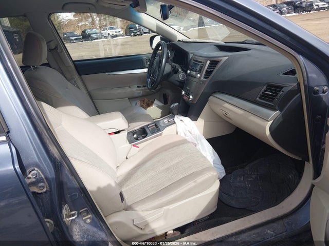 2013 Subaru Outback 2.5i Premium მანქანა იყიდება აუქციონზე, vin: 4S4BRBCC7D3203810, აუქციონის ნომერი: 44710033