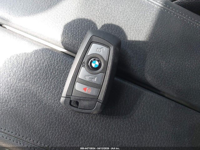 44710034 :رقم المزاد ، WBAXH5C54DD109522 vin ، 2013 Bmw 528i Xdrive مزاد بيع
