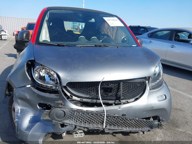 2018 Smart Fortwo Electric Drive Pure მანქანა იყიდება აუქციონზე, vin: WMEFJ9BA4JK306269, აუქციონის ნომერი: 44710042