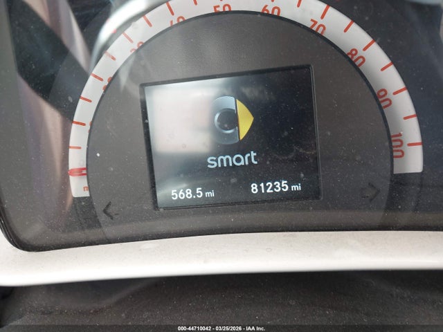 2018 Smart Fortwo Electric Drive Pure მანქანა იყიდება აუქციონზე, vin: WMEFJ9BA4JK306269, აუქციონის ნომერი: 44710042