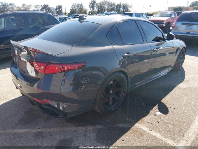 Alfa Romeo Giulia Quadrifoglio Rwd 2018 ZARFAEAV2J7583703 Image 4