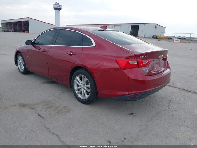 2017 CHEVROLET MALIBU 1G1ZE5ST0HF143710 Photo 2
