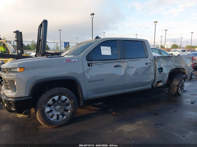 2GC4KMEY8S1108441 Chevrolet Silverado 2500hd 4wd Standard Bed Custom