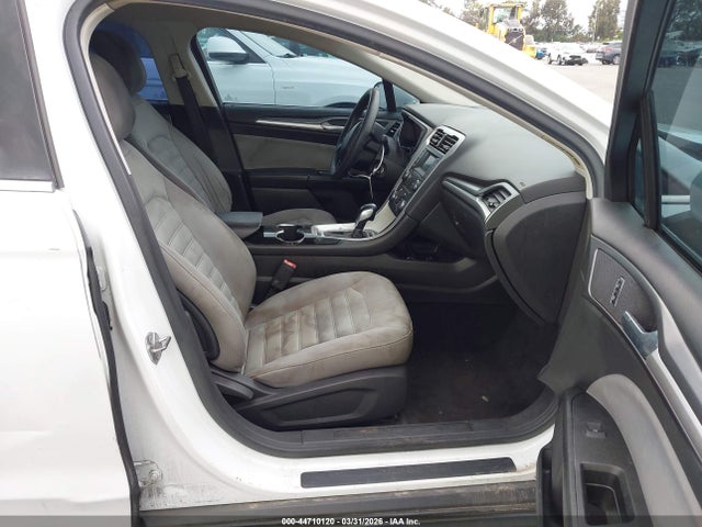 2015 FORD FUSION HYBRID 3FA6P0UU6FR163348 Photo 4