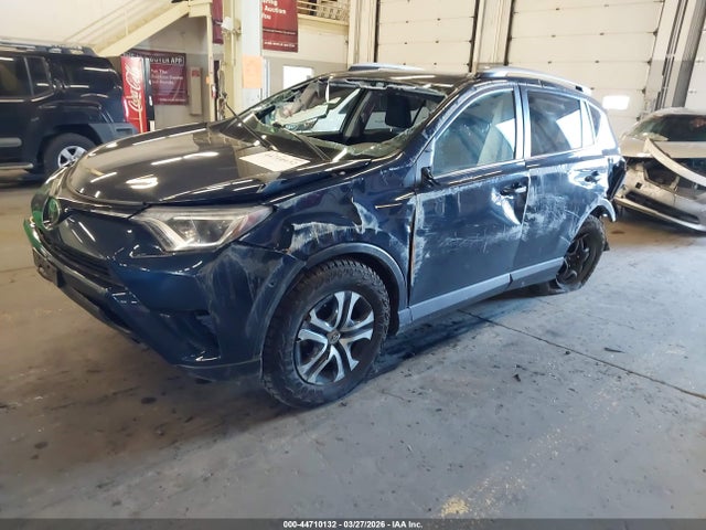 Toyota RAV4 LE 2017 2T3BFREV8HW644837 Image 2