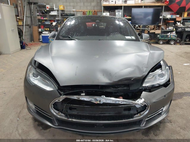 Продажа на аукционе авто 2015 Tesla Model S 70d/85d/p85d, vin: 5YJSA1H29FF084296, номер лота: 44710164