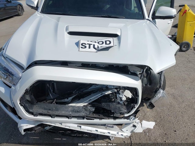 2023 Toyota Tacoma Trd Sport მანქანა იყიდება აუქციონზე, vin: 3TYCZ5AN5PT128837, აუქციონის ნომერი: 44710206