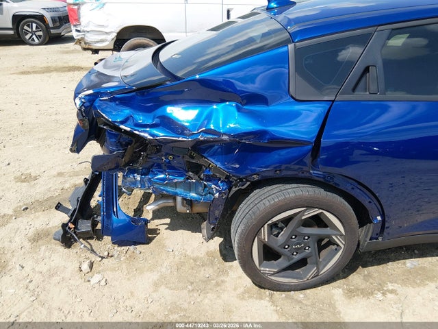 2025 Kia K4 Ex მანქანა იყიდება აუქციონზე, vin: 3KPFU4DE3SE116069, აუქციონის ნომერი: 44710243