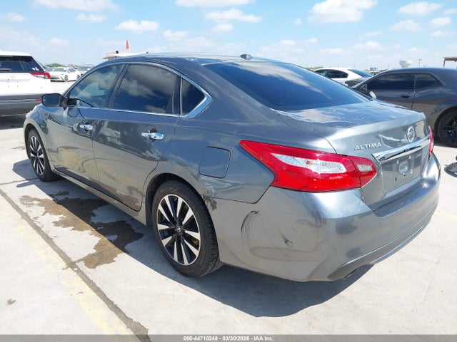 1N4AL3AP7JC113877 Nissan Altima 2.5 Sv