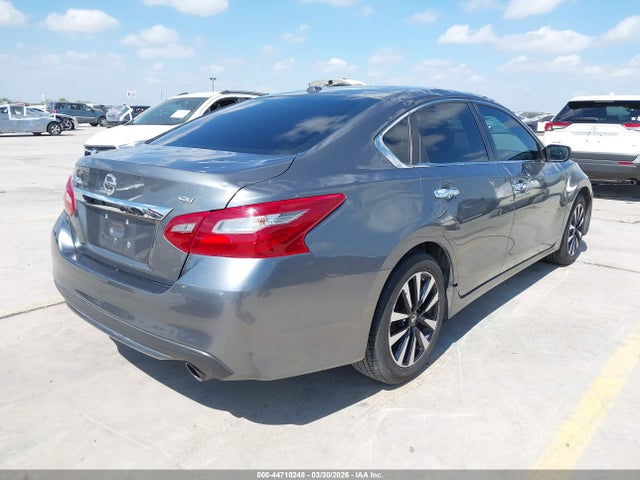 1N4AL3AP7JC113877 Nissan Altima 2.5 Sv
