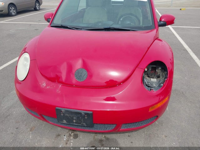 44710267 :رقم المزاد ، 3VWRG31Y18M415150 vin ، 2008 Volkswagen New Beetle Se مزاد بيع