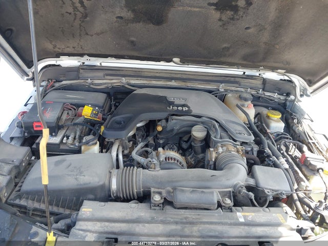 1C4HJXDG3MW825212 Jeep Wrangler Unlimited Willys Sport 4x4