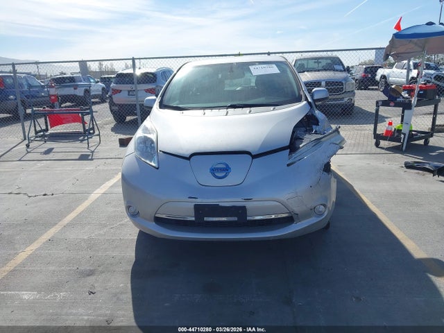 1N4BZ0CP9GC302814 Nissan LEAF SV