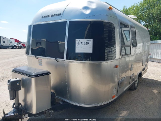 2017 Airstream Ct მანქანა იყიდება აუქციონზე, vin: 1STVRTF15HJ540139, აუქციონის ნომერი: 44710294