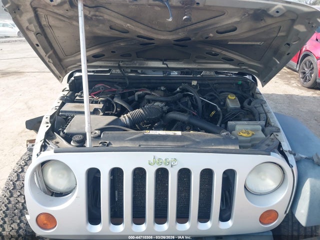 2008 Jeep Wrangler Unlimited X მანქანა იყიდება აუქციონზე, vin: 1J4GA39108L536539, აუქციონის ნომერი: 44710308