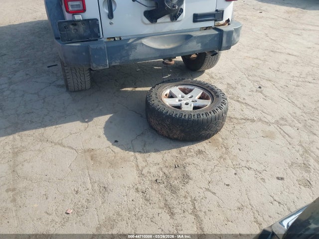 2008 Jeep Wrangler Unlimited X მანქანა იყიდება აუქციონზე, vin: 1J4GA39108L536539, აუქციონის ნომერი: 44710308